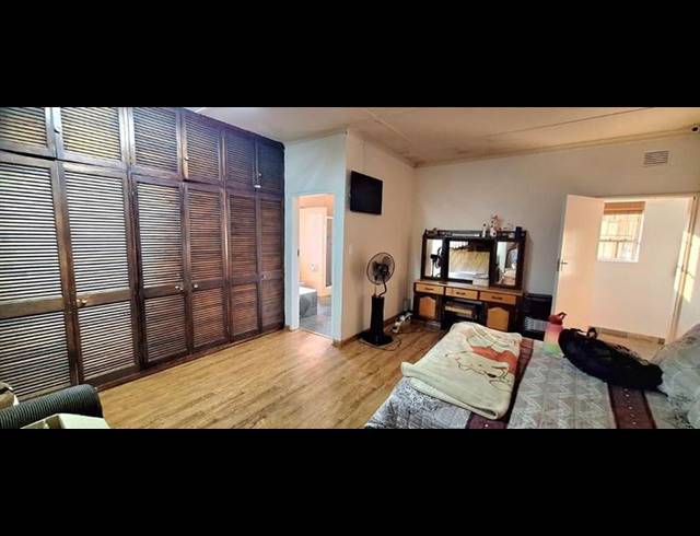 3 BEDROOM HOUSE FOR SALE IN PARKDENE